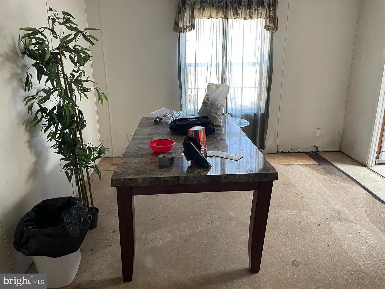 25 New Orleans St