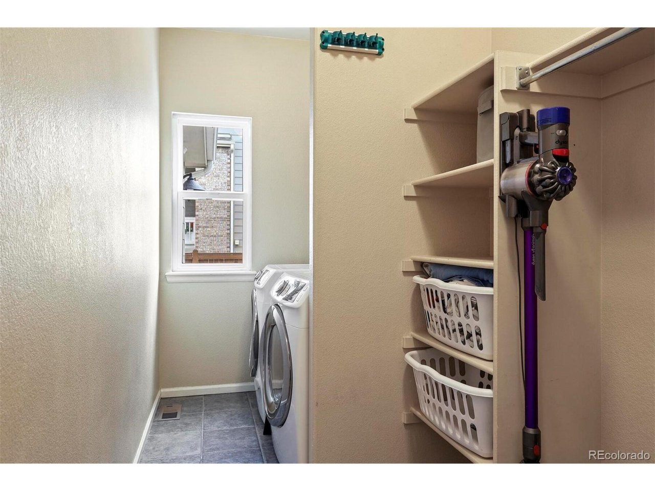 5086 Buena Vista Blv