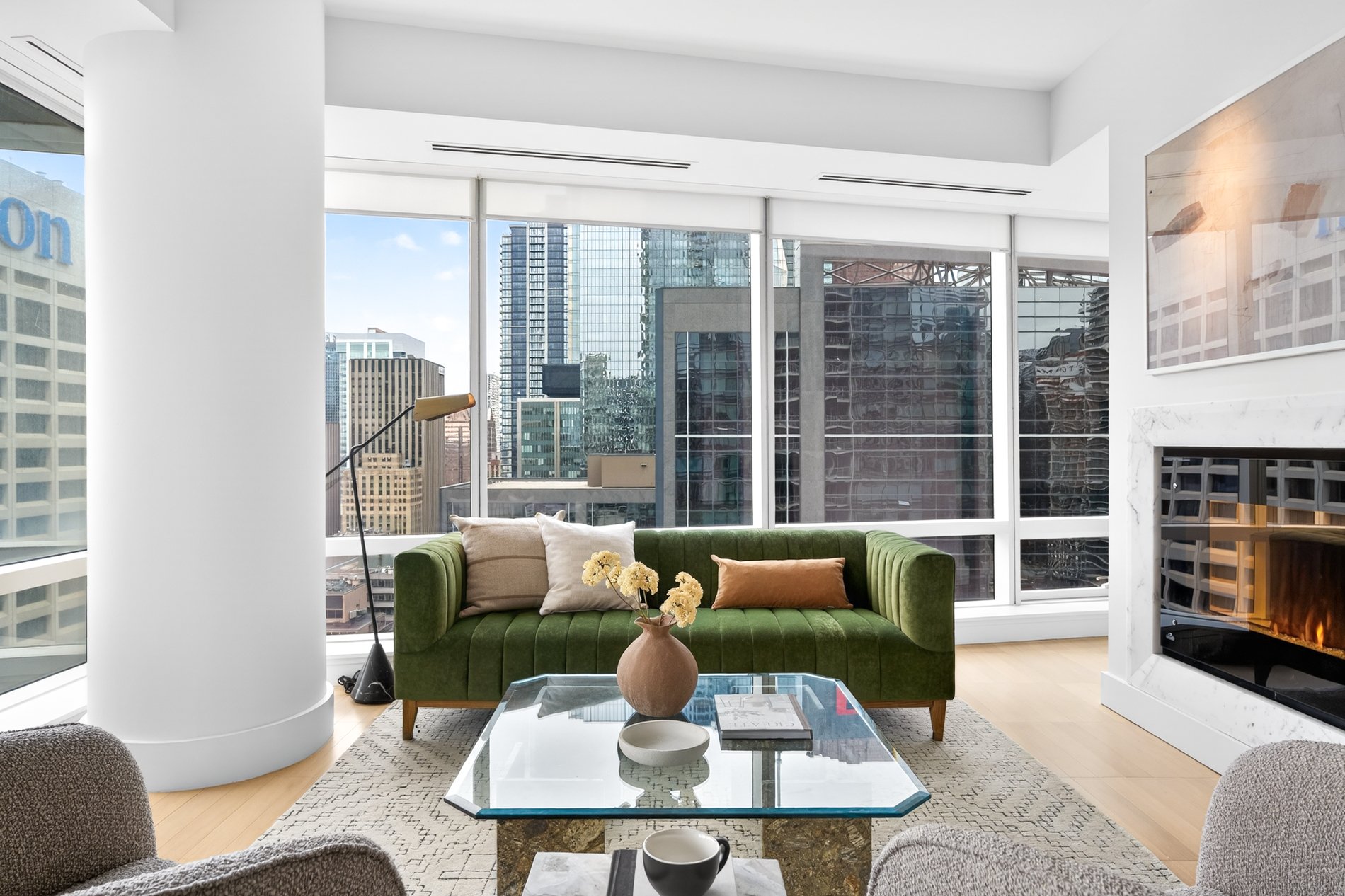 Suite 2806- 180 University Avenue