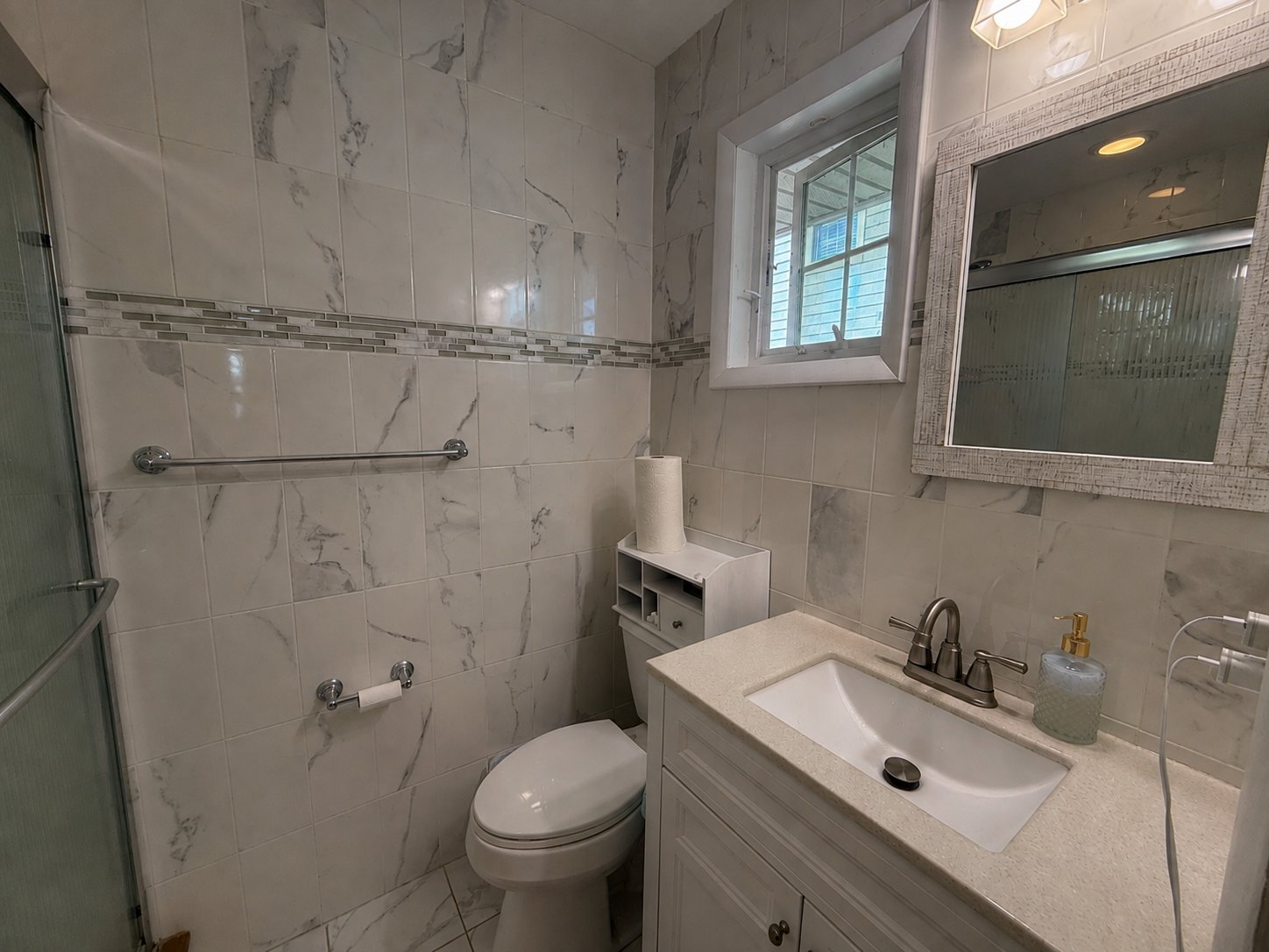 Summer Rental - Newly Renovated 2 Blocks to the Beach