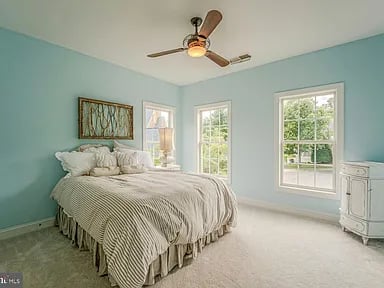 106 Calvary Ct SE