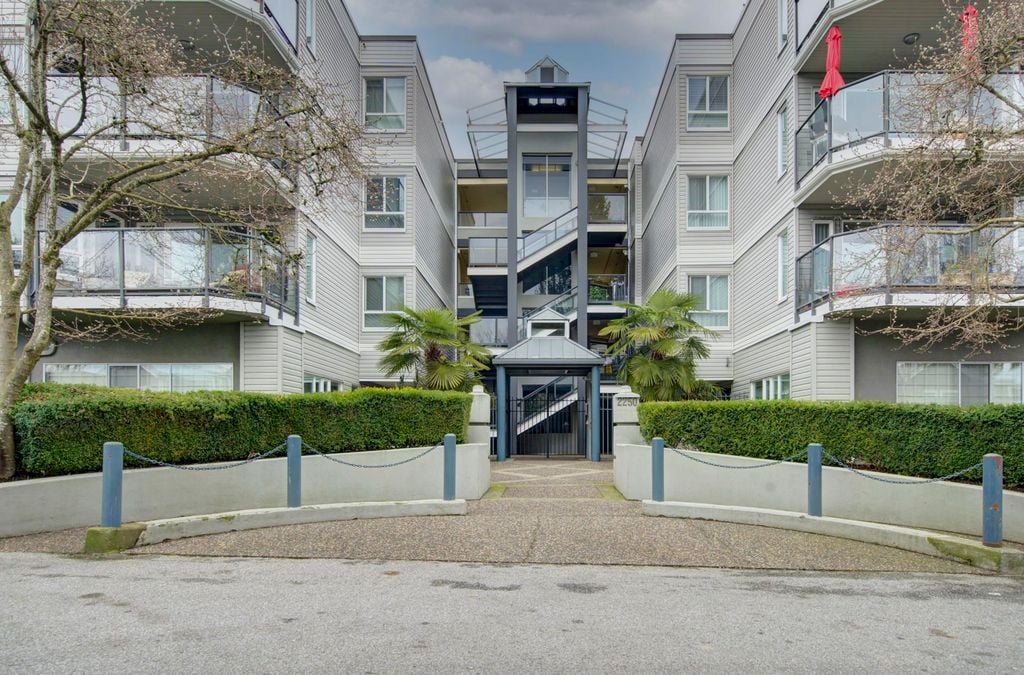 2250 SE Marine Dr, #113
