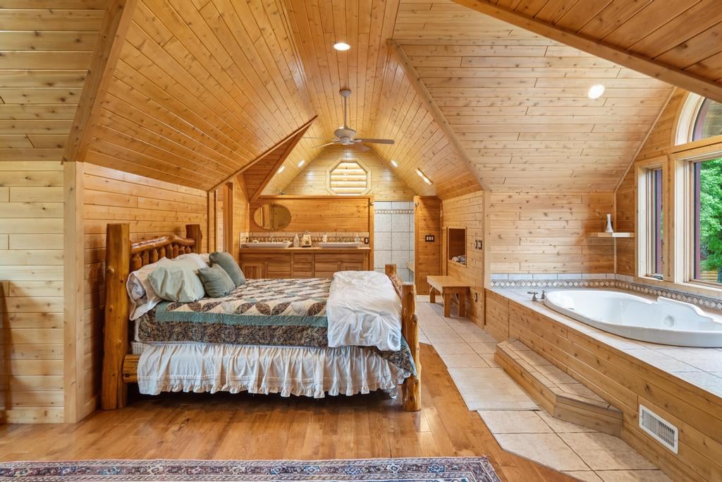 2499 E. Saint Ignace Rd