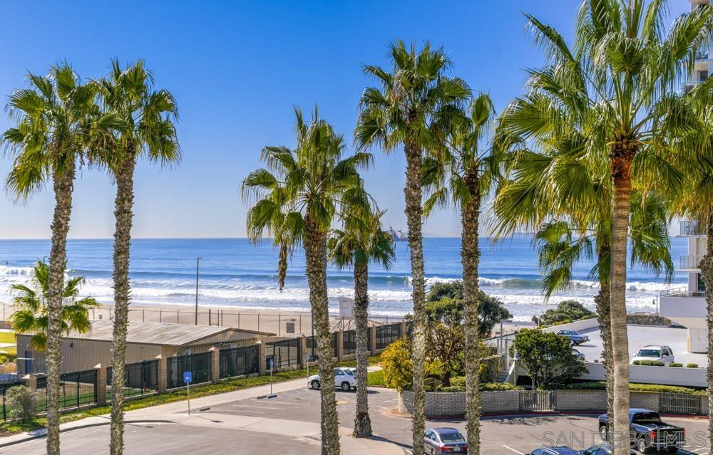 1820 Avenida Del Mundo #303