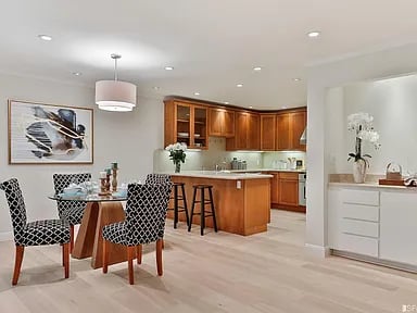 109 S Lake Merced Hls APT 2D