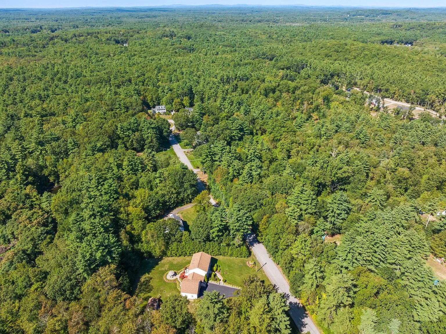 2 Brookside Ln