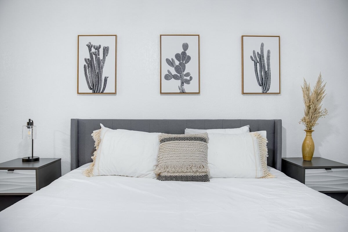 Huge Golf Course Home-Free Heated Pool/Theatre/Gym