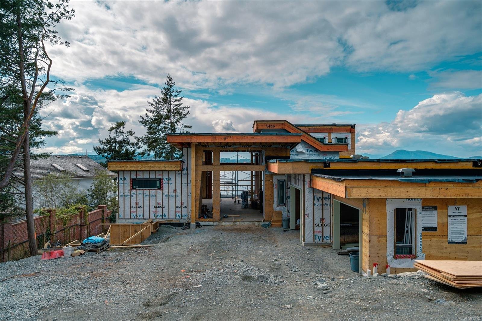 386 Lands End Rd