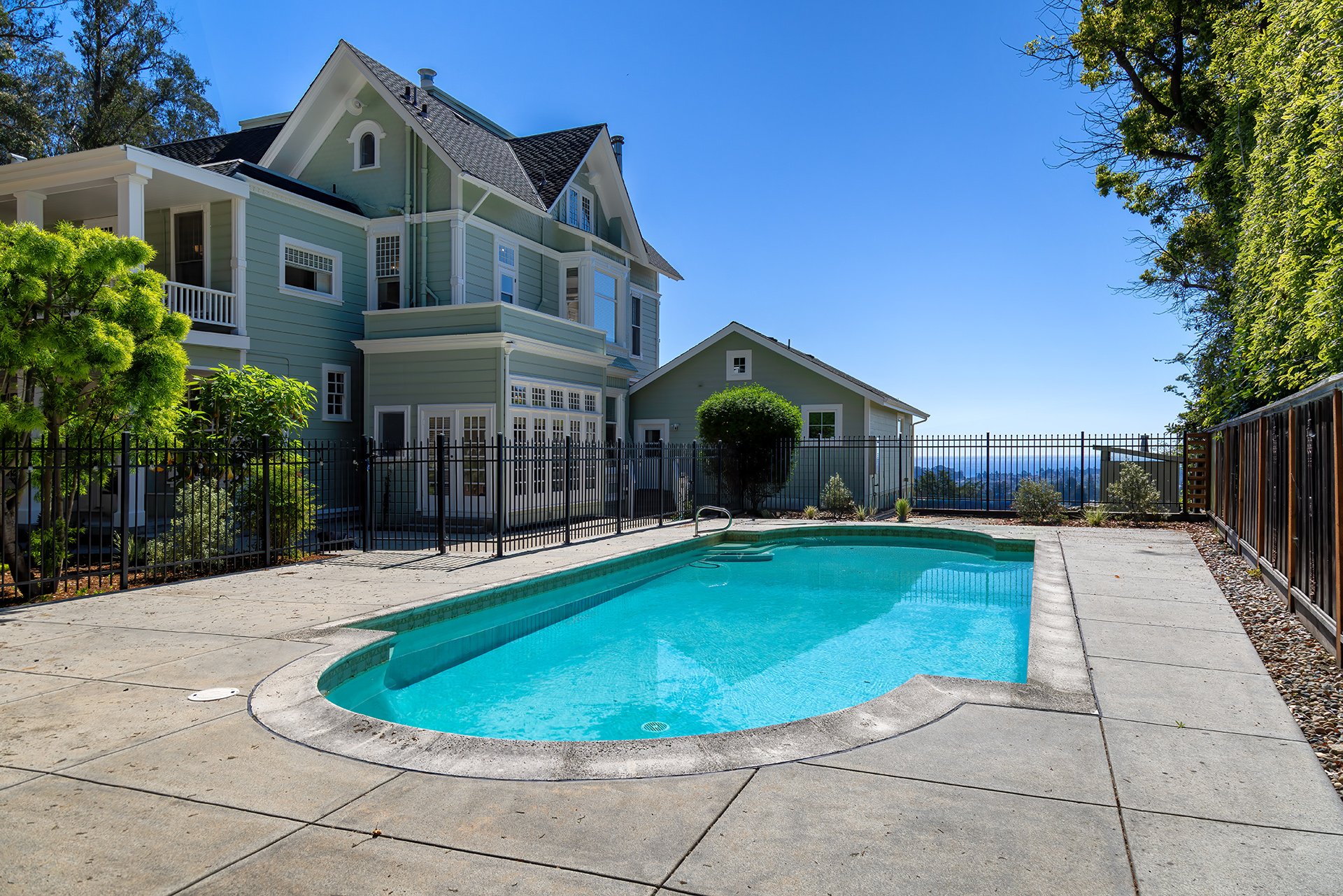 Villa Fair View - 535 Highland Ave