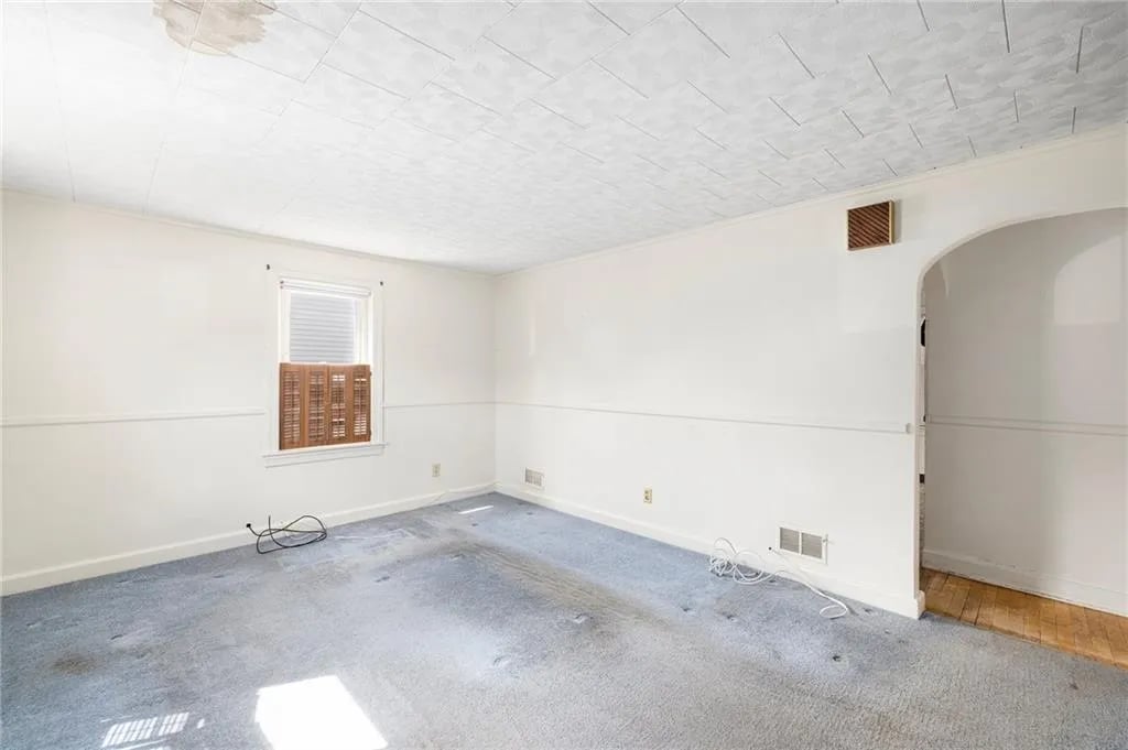 63 Edgemere Rd