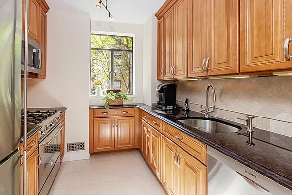 140 Riverside Drive #5M