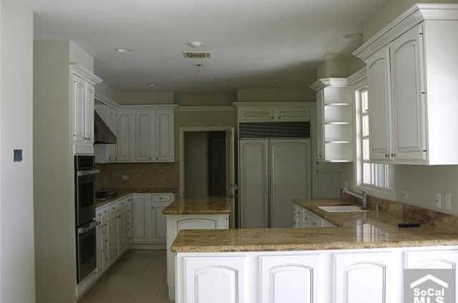 2221 Summitridge Dr