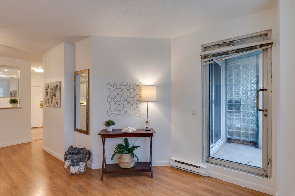 2628 Ash St, #207