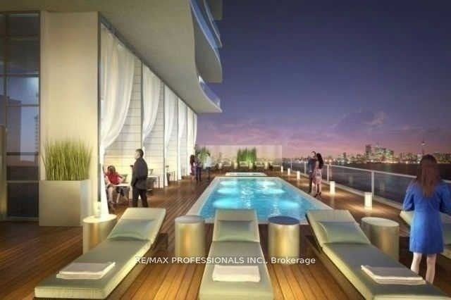 JADE WATERFRONT CONDOS 