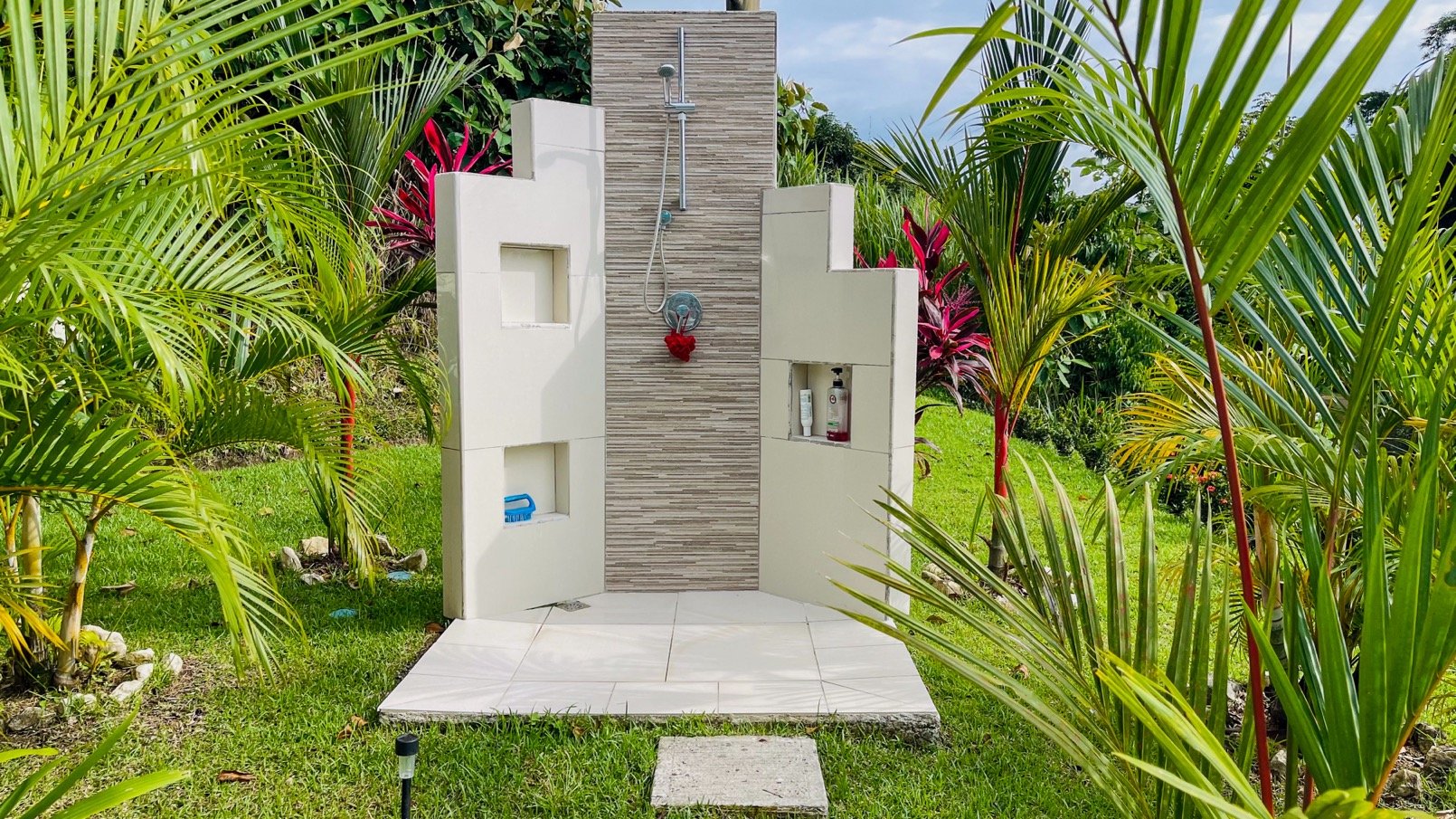 House for Sale in Chontales, Costa Rica—Ocean Views, Solar Power, and Modern Comforts