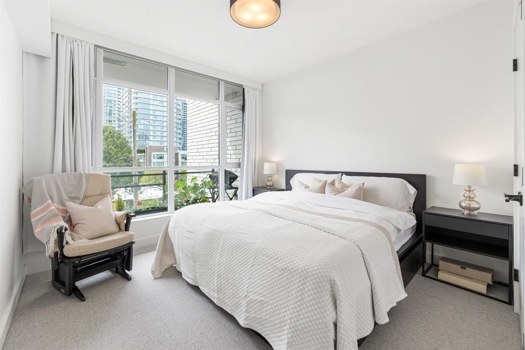 458 W 63rd Ave, #306