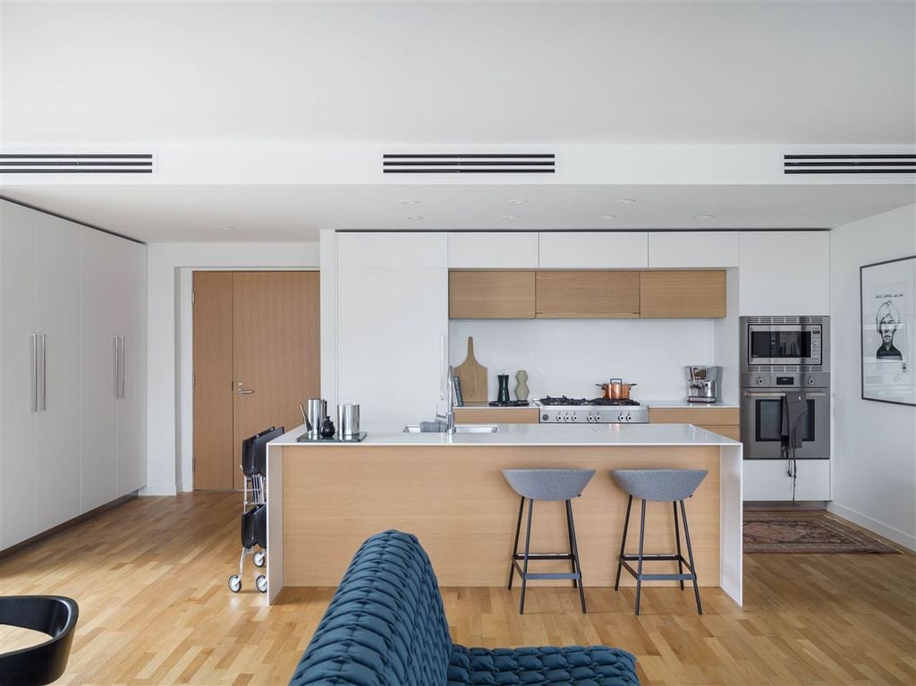 1555 W 8th Ave, #801