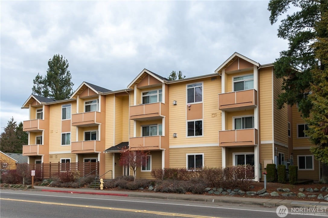 16528 5th Avenue NE #101