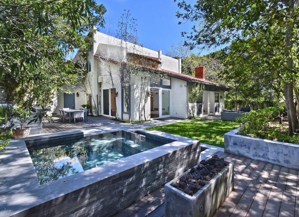 9908 Lancer Ct, Beverly Hills