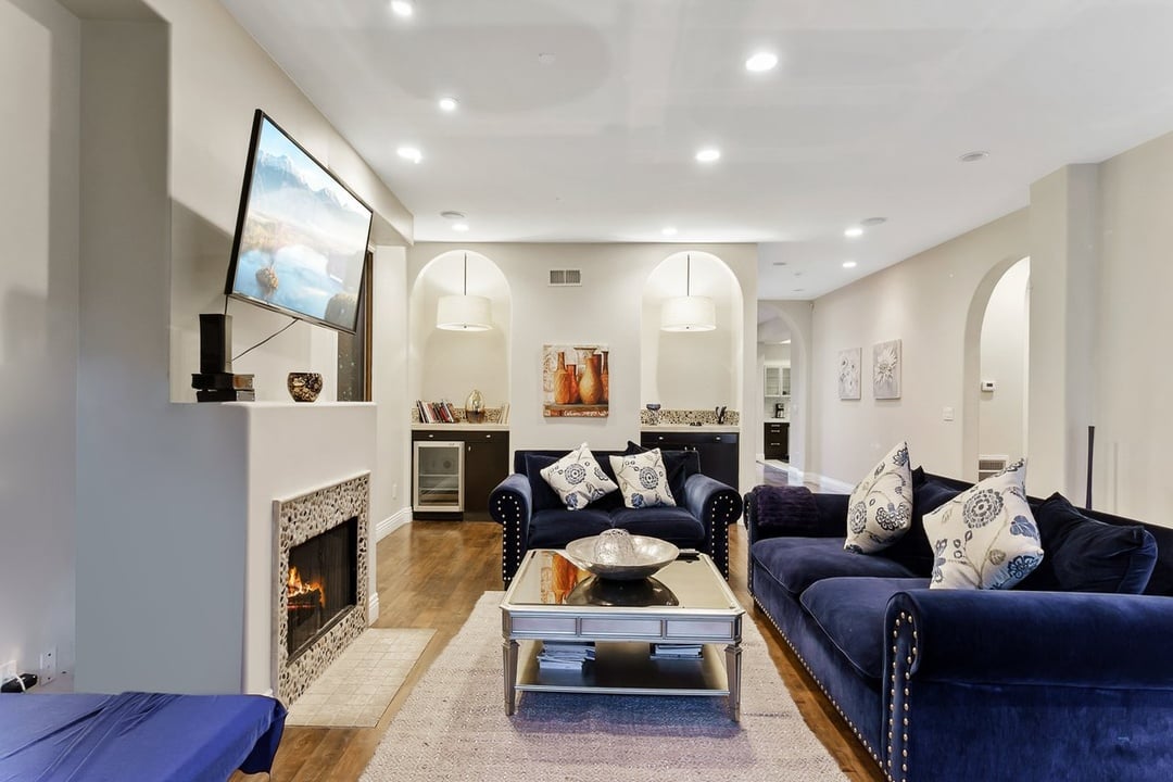 Valley Opulent