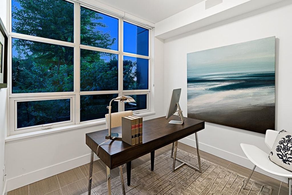 6333 West Blvd, #211