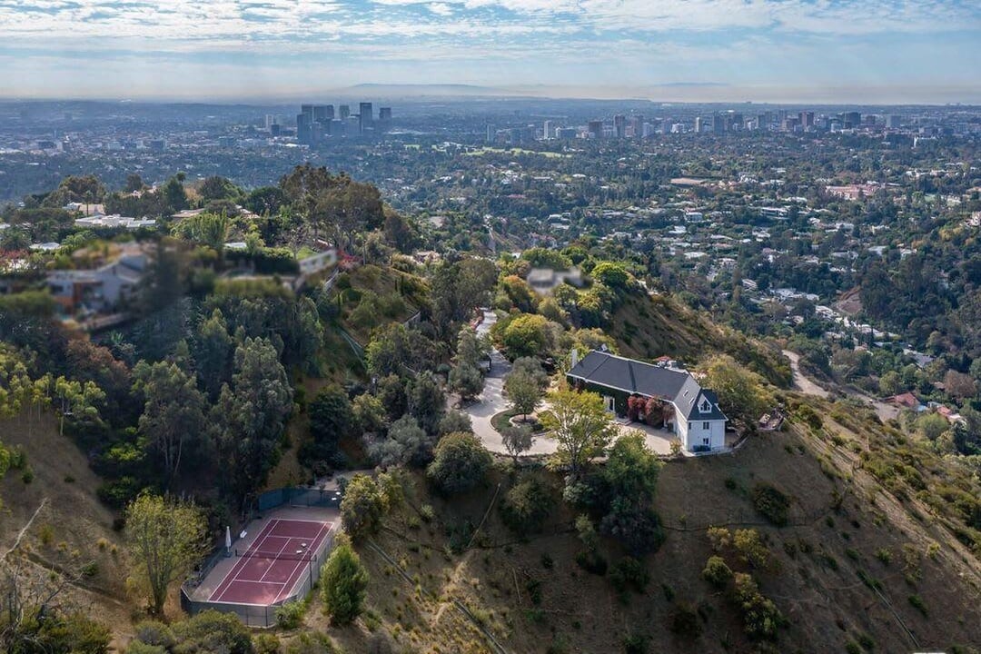 Villa Estate