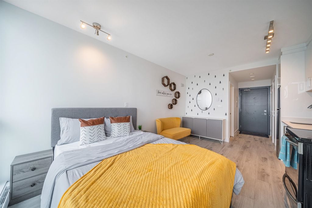 13438 Central Ave, #2211