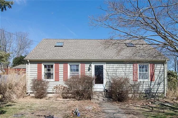 90 Tallman Ave