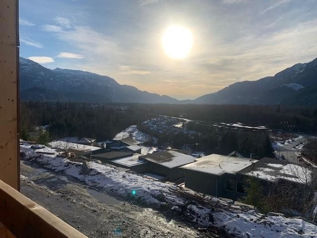 41251 Highline Pl