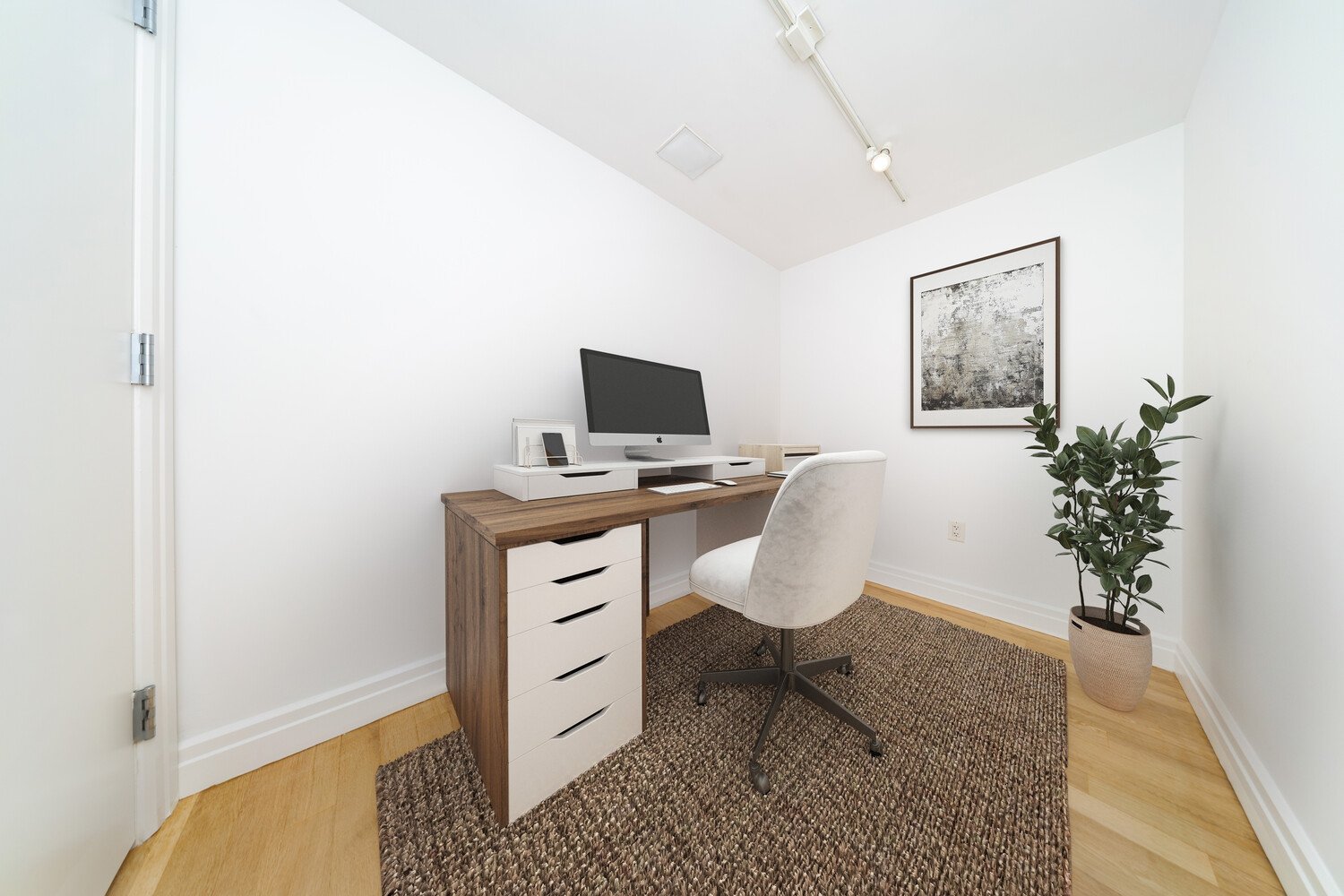 550 West 54th Street, Apt 23Y