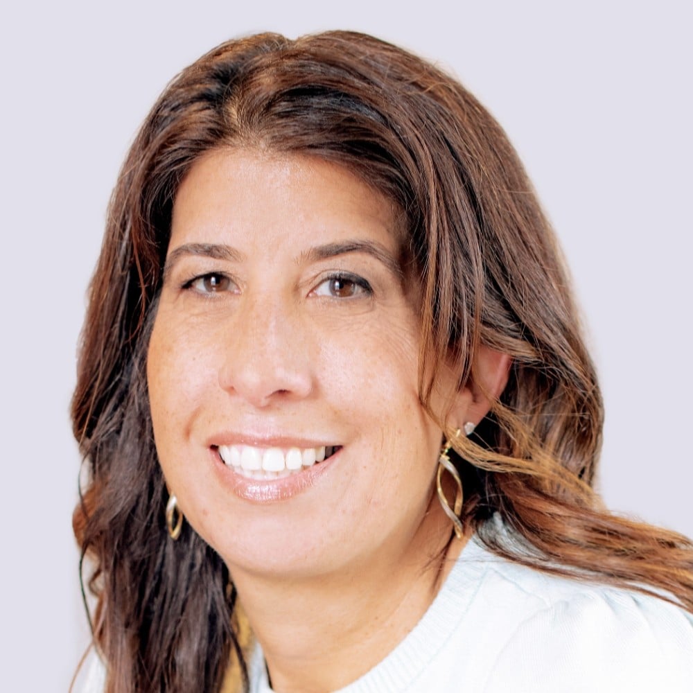 Kira Meade Fort Bragg, CA Real Estate Agent Headshot