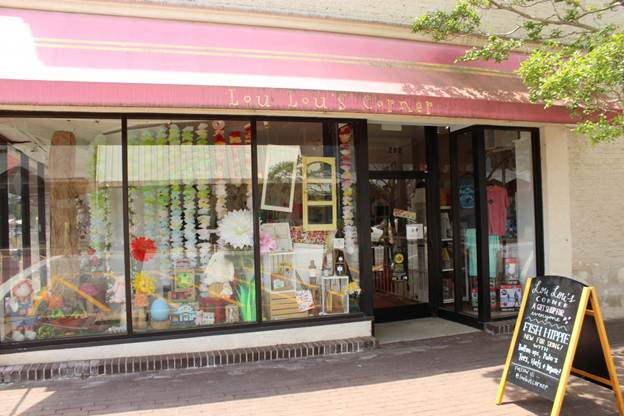 Lou Lou's Corner in Hickory