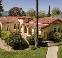 1102 Olmsted Dr