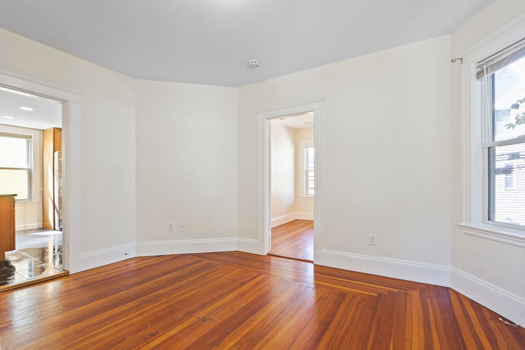 Spacious & Sundrenched In Savin Hill