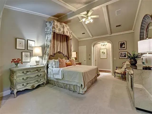 3224 Tarryhollow Dr