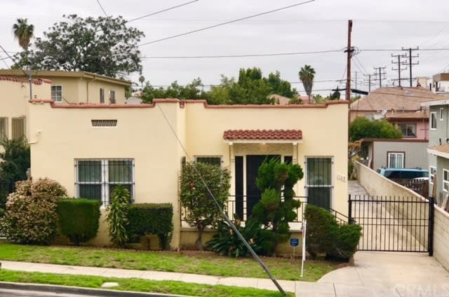 1107 S Hobart Boulevard