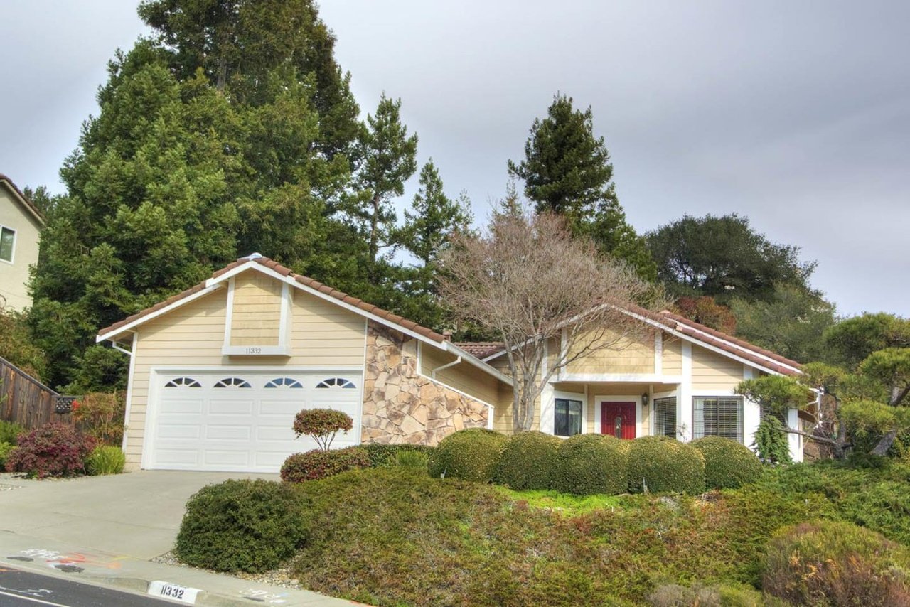 11332 Rolling Hills Dr