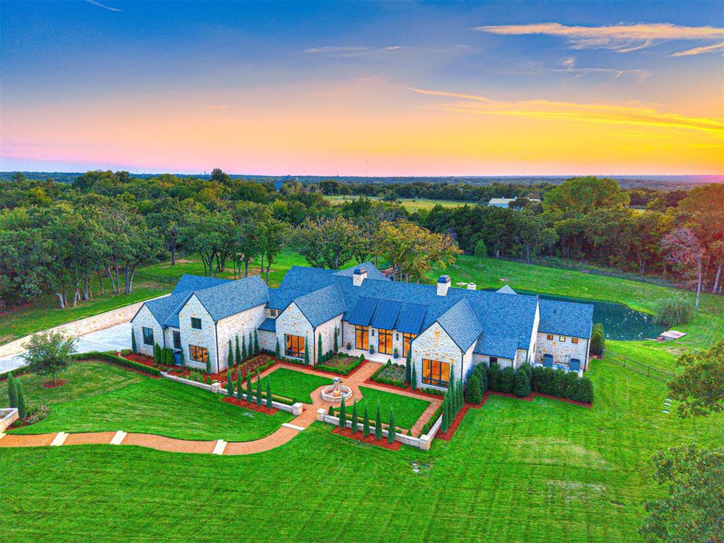 Sweetwater Addition in Jones: Gated, Wooded Luxury Living Minutes from Lake Arcadia, Edmond, and OKC - Wyatt Poindexter - The Agency Oklahoma