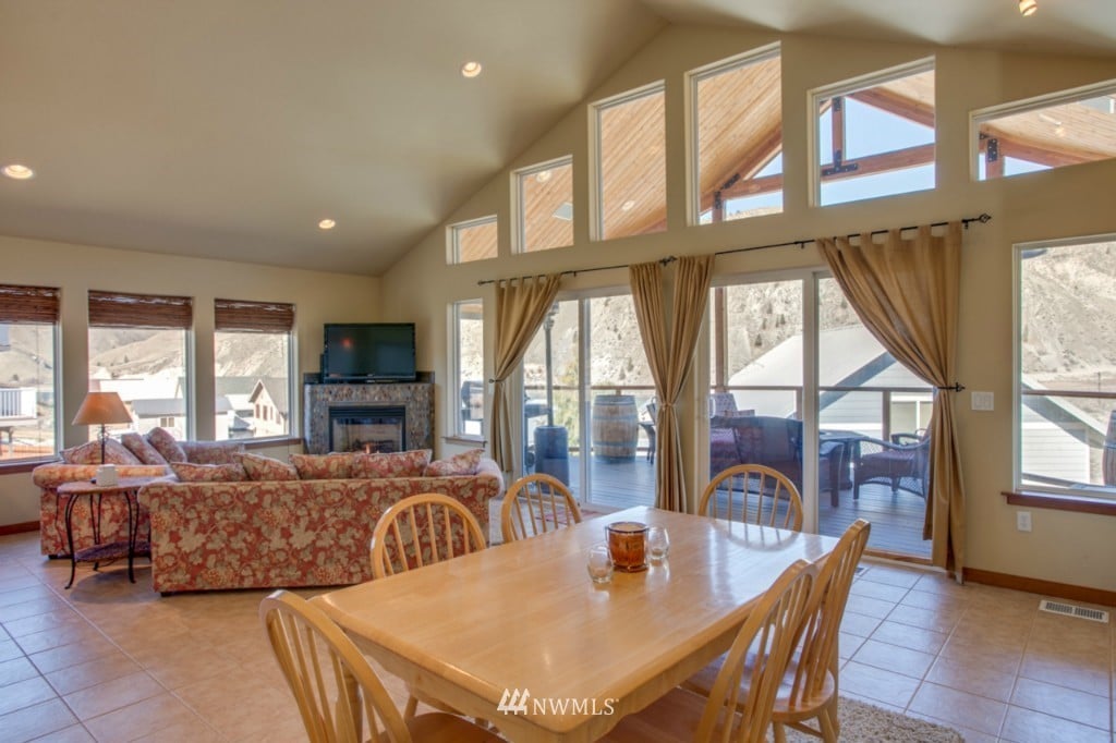 101 W Marine View Pl