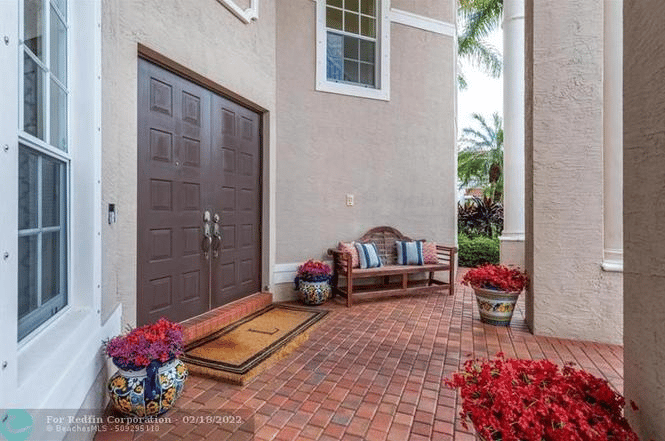 2806 Juniper Ln