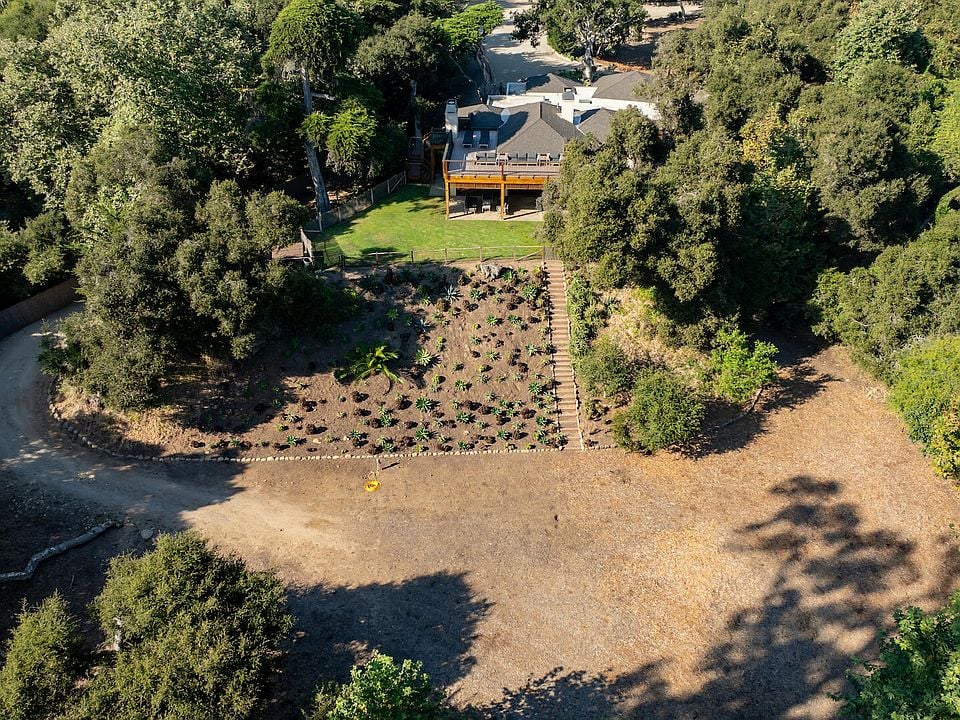 2937 Padaro Ln