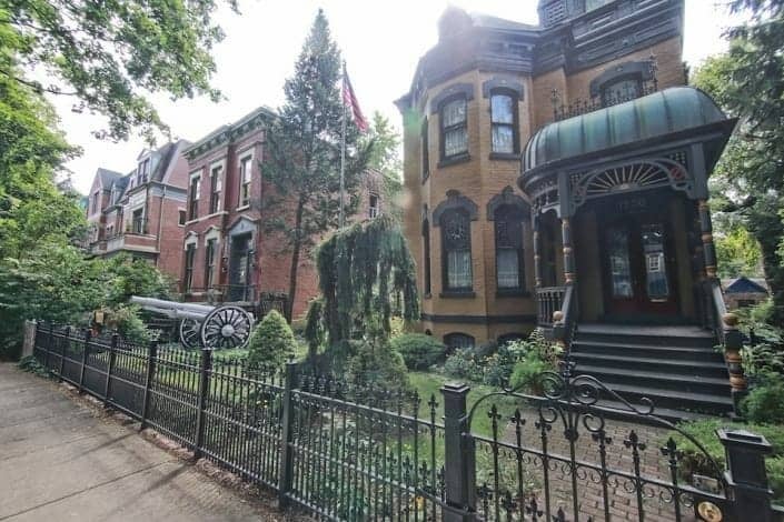 Hoyne Avenue in Wicker Park, featuring Historic homes and landmark properties