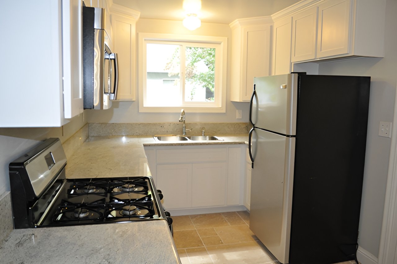 New Listing in the Arden Area of Sacramento! 4424 Ravenwood Way 95821
