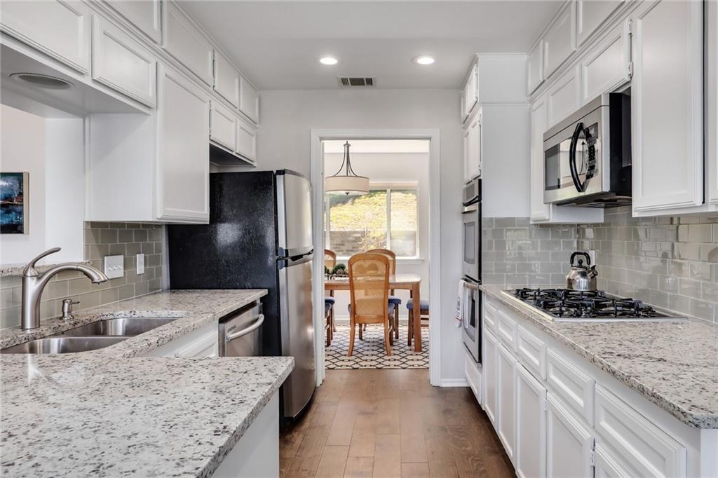1100 Quaker Ridge Dr
