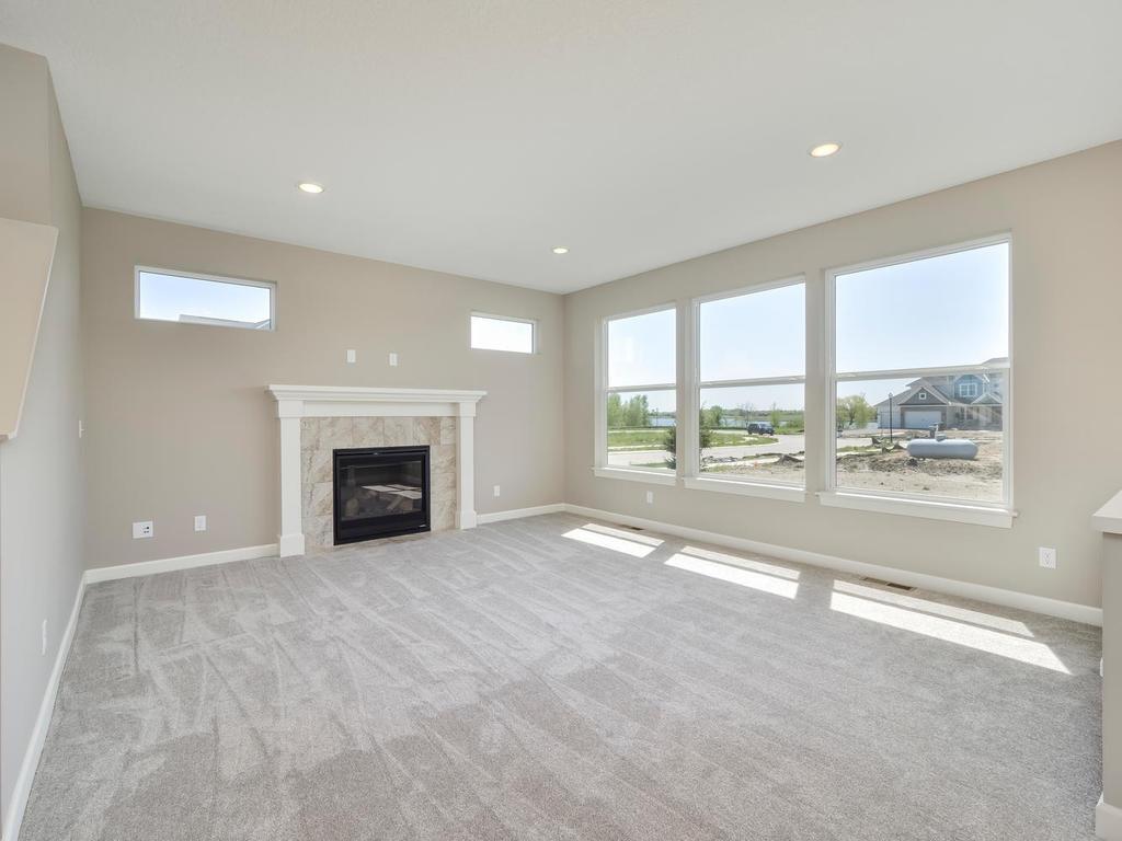 11553 Lakewood Dr NE