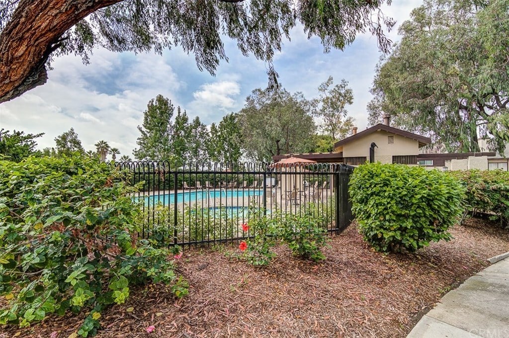 925 Van Ness Ct