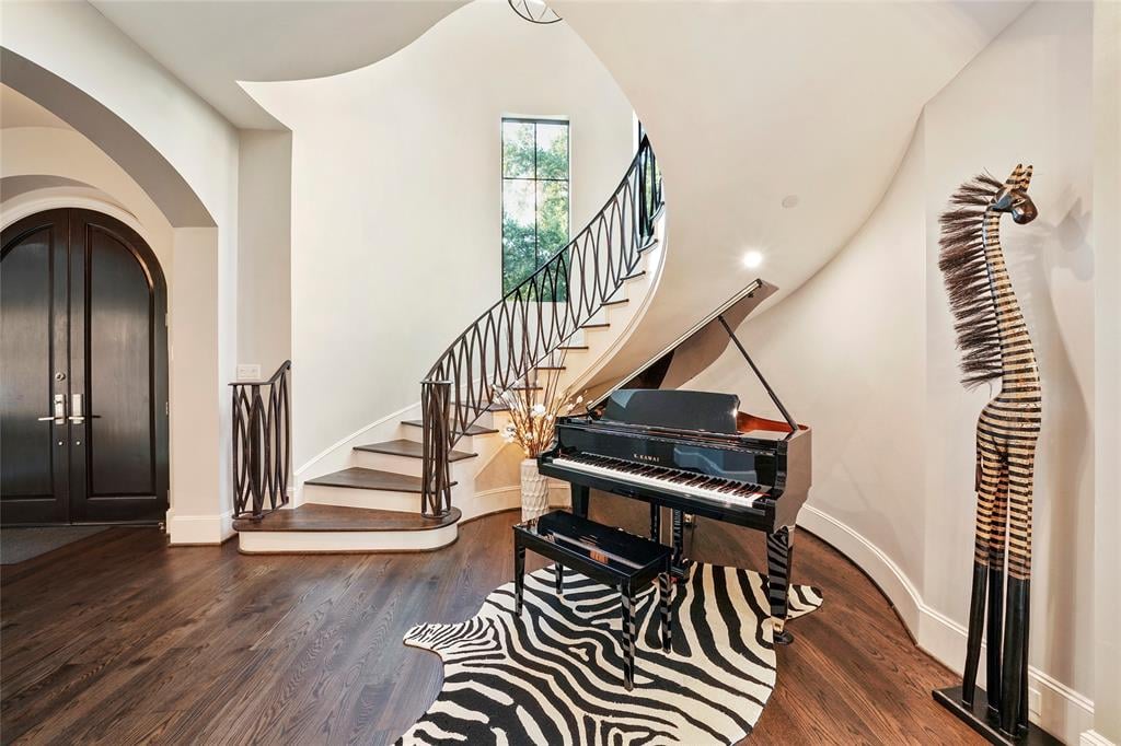 11313 Surrey Oaks Ln