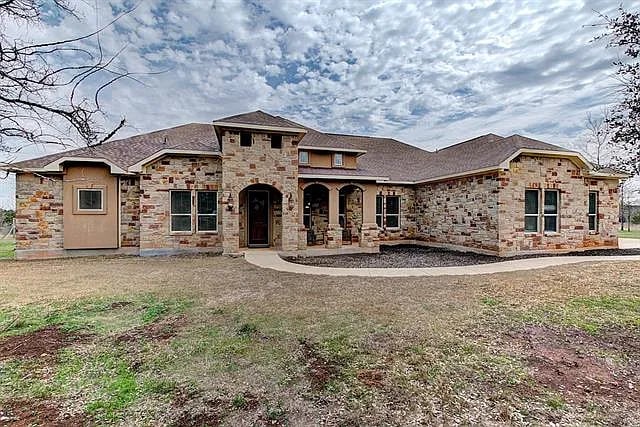 390 Teal Lane