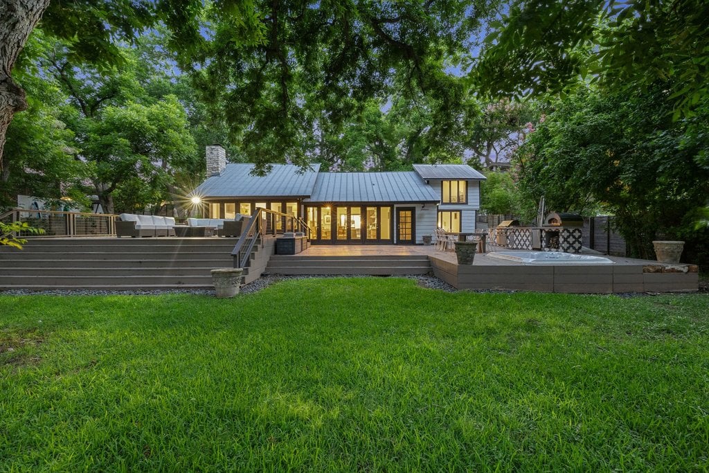 2932 Oestrick Lane