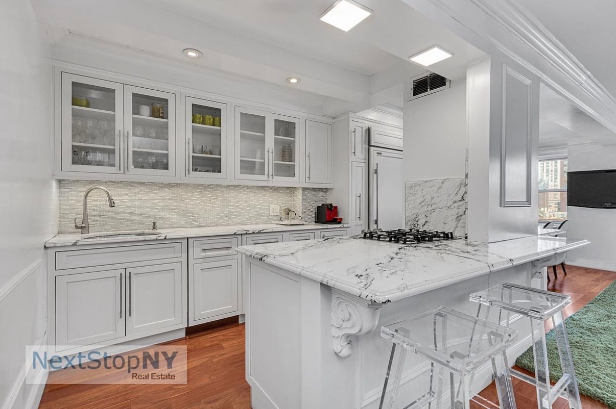 333 E 55th Street #9D